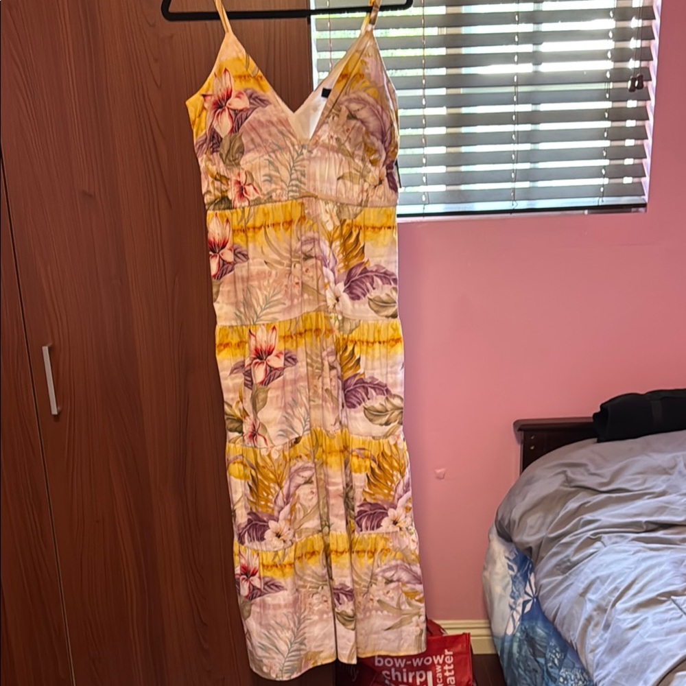 NWT GUESS lined floral dress and lightly padded bra top.